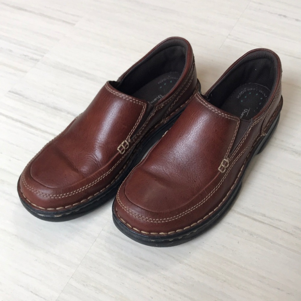 Thom McAn brown leather shoe Size 6.5